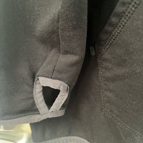 Active Zone Black Zip-Up Sweater - Picture 5 of 6